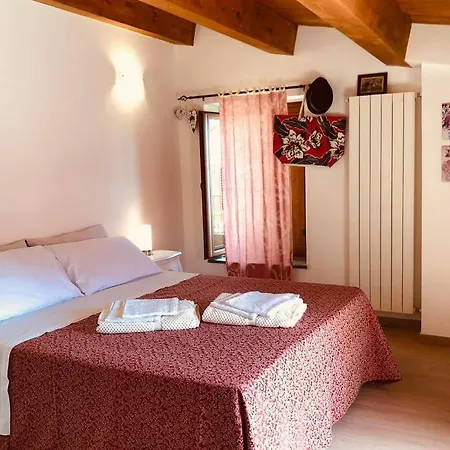 Vakantiehuis Casetta Di Rosella - Casa Vacanze Nel Parco Del Pollino In Basilicata *