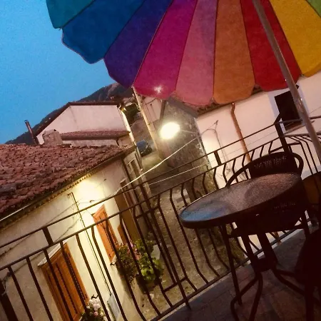 Casetta Di Rosella - Casa Vacanze Nel Parco Del Pollino In Basilicata * San Paolo Albanese